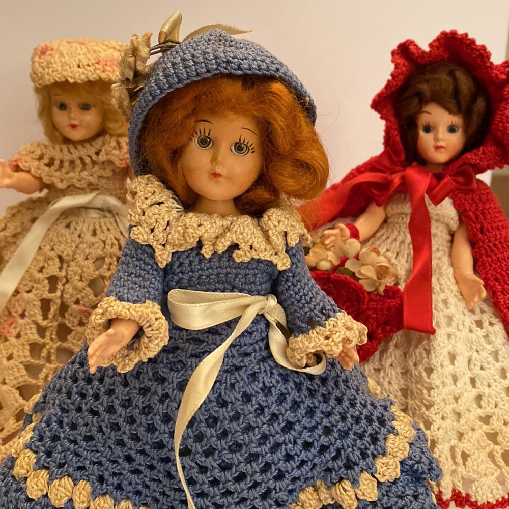 🎉HP🎉 - 3 VINTAGE 1950’s PLASTIC DOLLS with CROCHET DRESSES